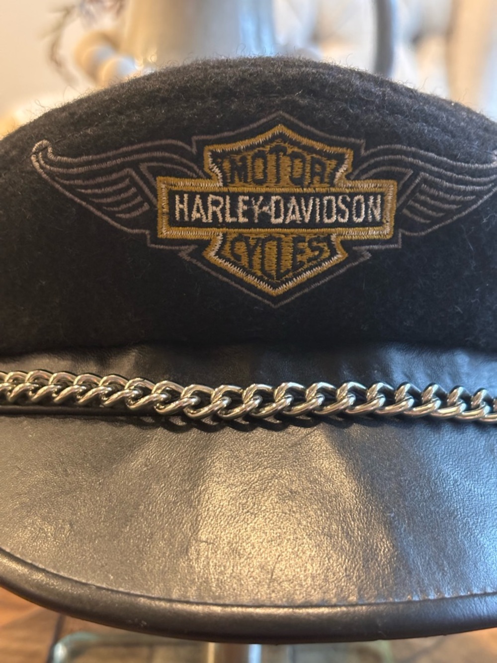 Harley-Davidson Black & Gold Wool Leather Chain Cap VINTAGE - Picture 3 of 10